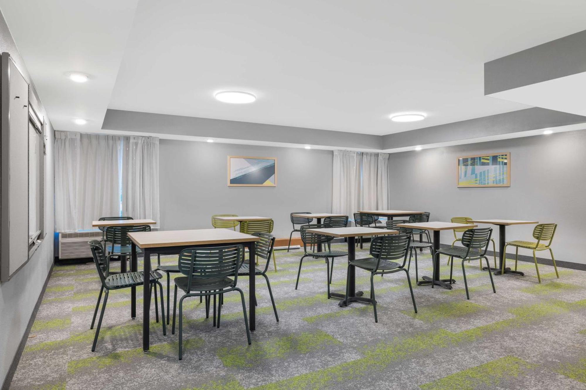 Spark By Hilton Colorado Springs I 25 Central Exterior foto